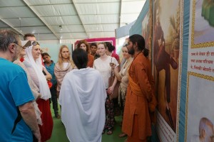 Foreigners in Mela 2